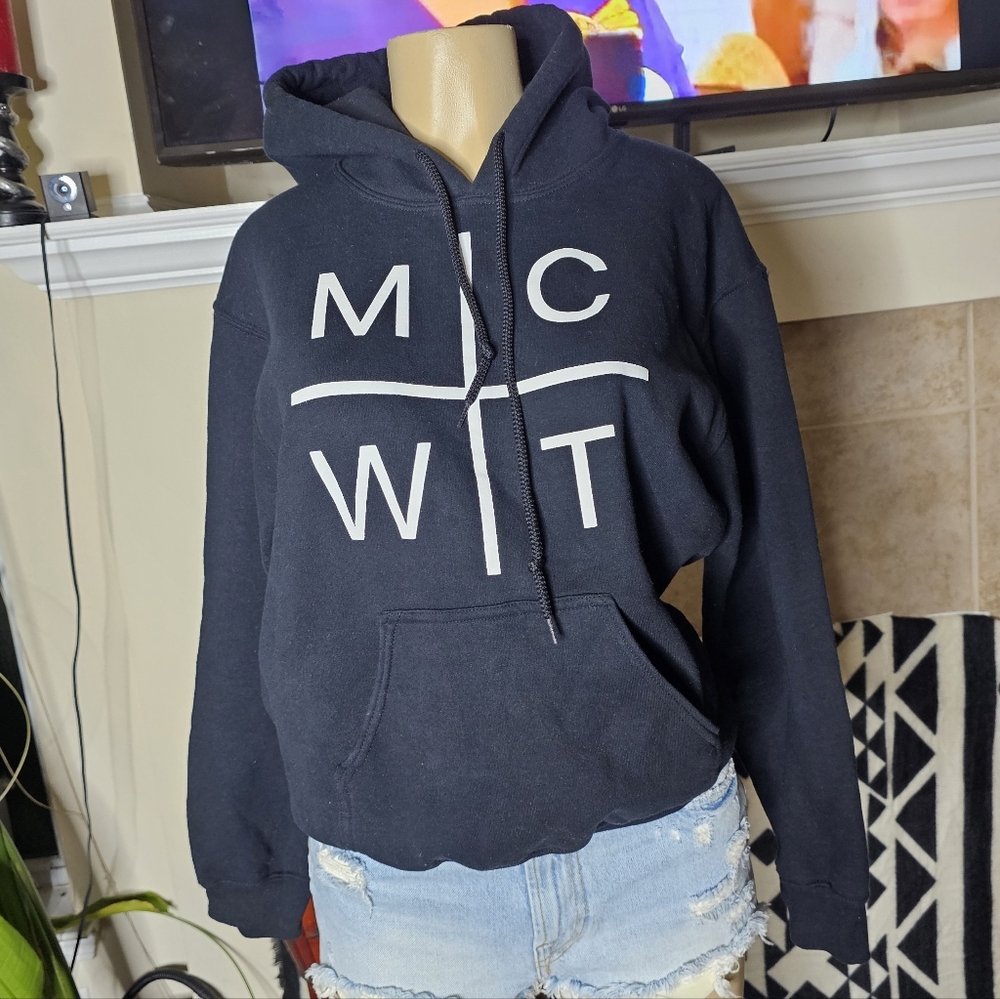 Jay-Z Magna Carta World Tour Pullover Hoodie Sweatshirt Black Size SMALL.